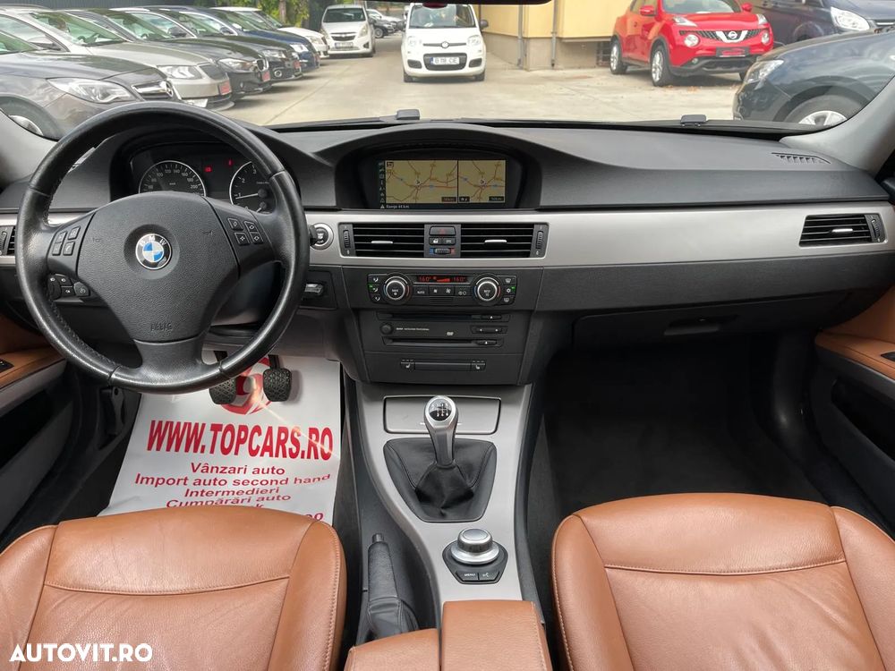 BMW Seria 3 320i - 5