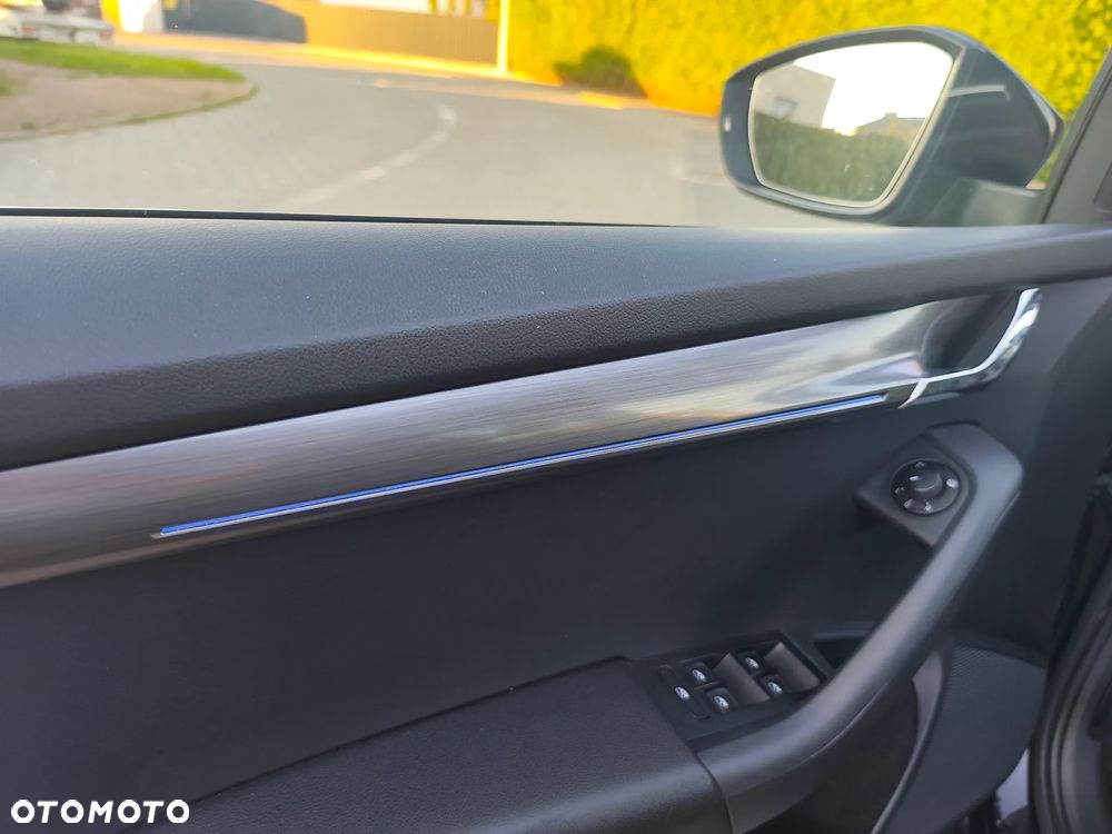 Skoda Octavia 2.0 TDI DSG Premium Edition - 28