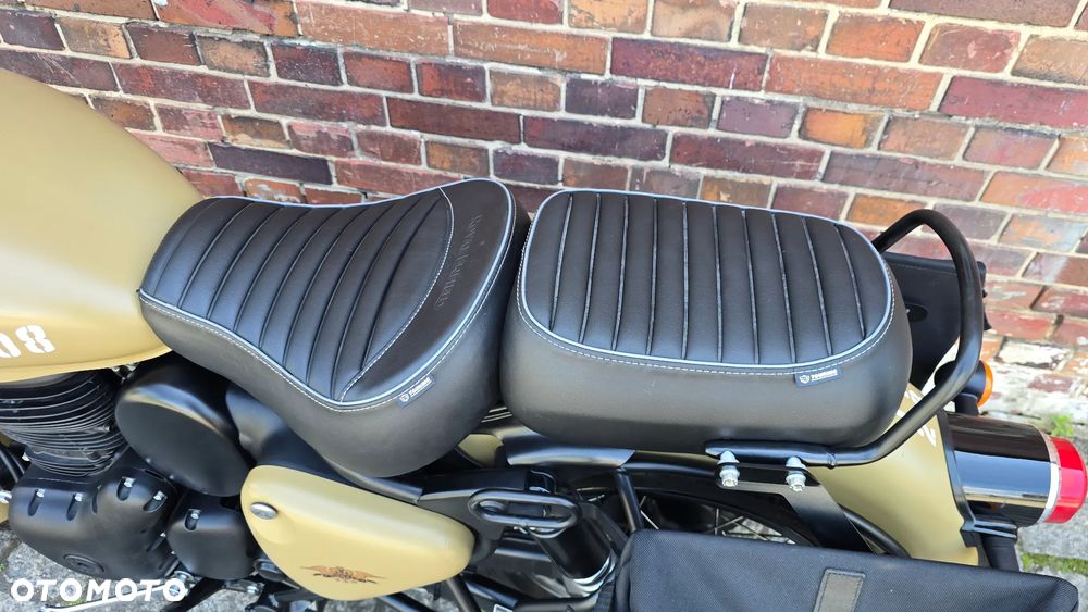 Royal Enfield Classic - 12