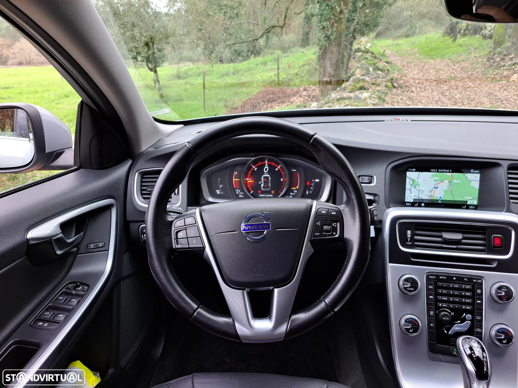 Volvo V60 D4 Geartronic Summum - 21