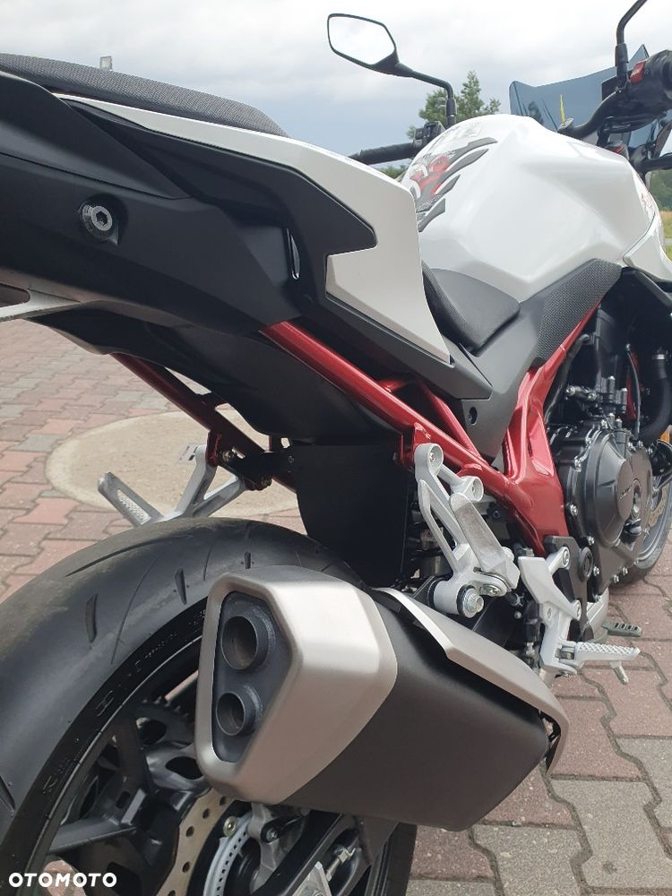 Honda Hornet - 12