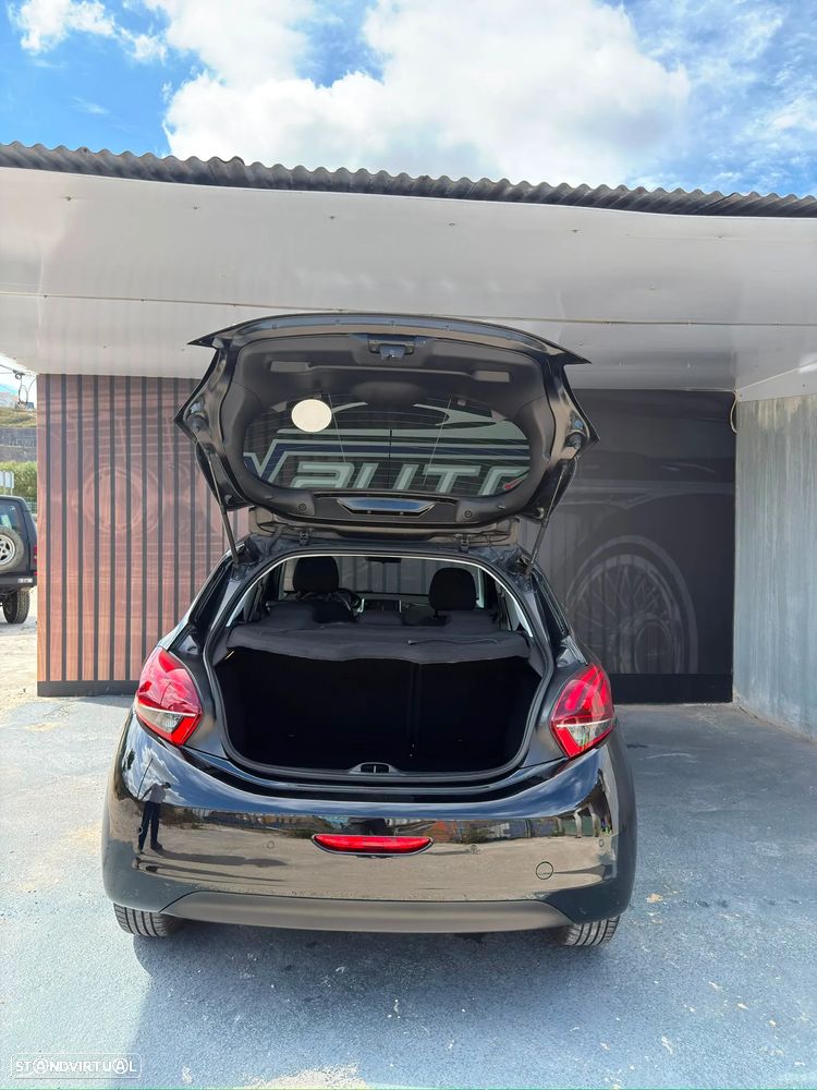 Peugeot 208 1.2 VTi Active - 4