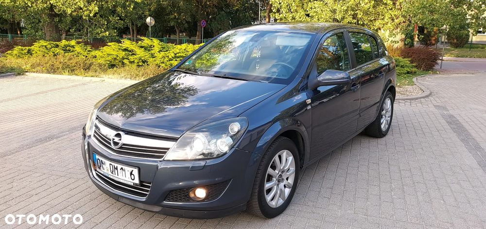 Opel Astra 1.8 Edition - 24