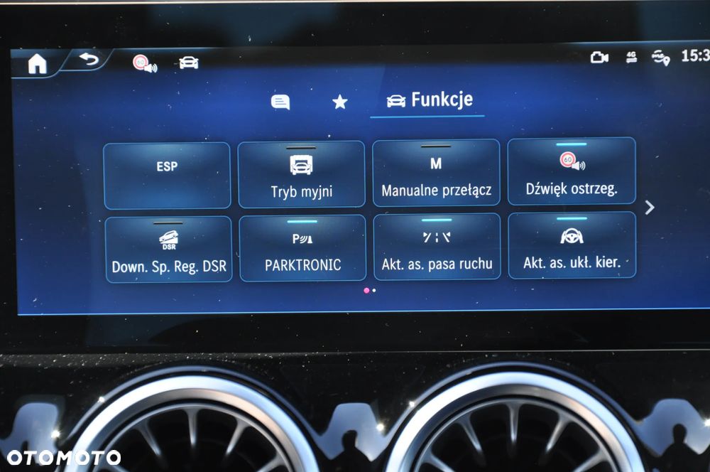 Mercedes-Benz GLA - 24