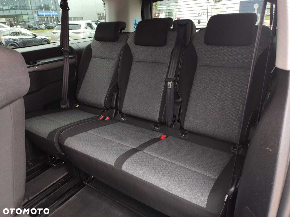 Peugeot Traveller - 16