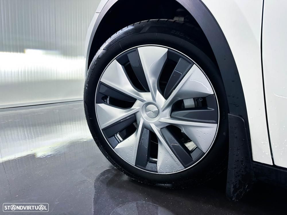 Tesla Model Y Standard - 34