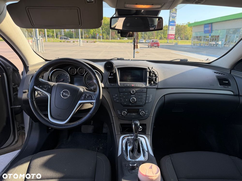 Opel Insignia - 8
