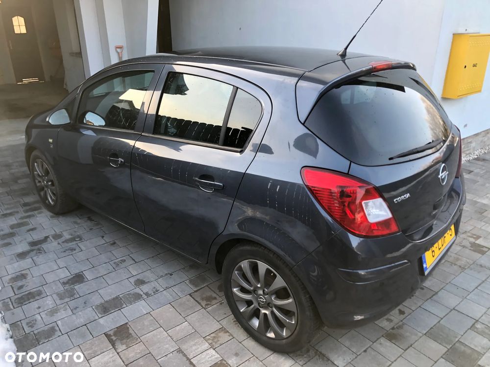 Opel Corsa 1.4 16V Edition 111 Jahre - 4