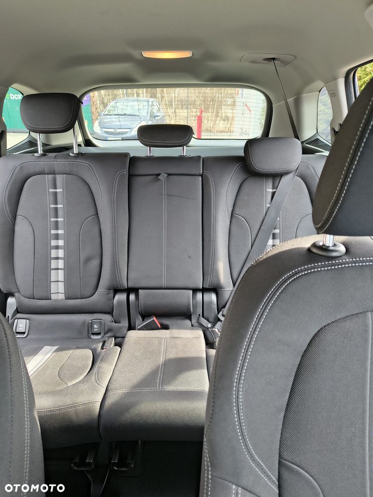 BMW Seria 2 216i - 12