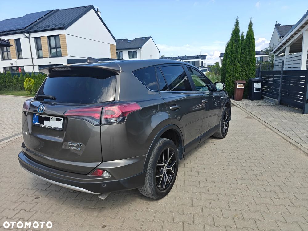 Toyota RAV4 - 3