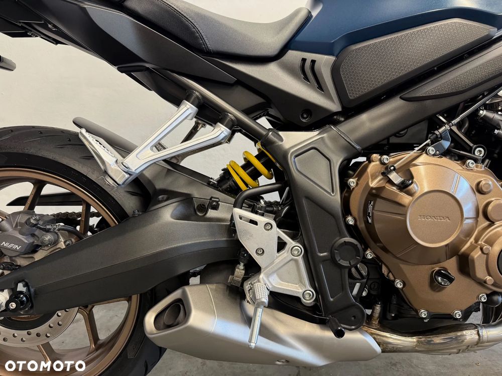 Honda CB - 35