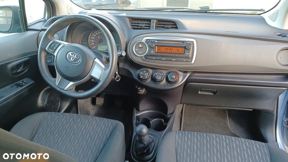 Toyota Yaris - 4