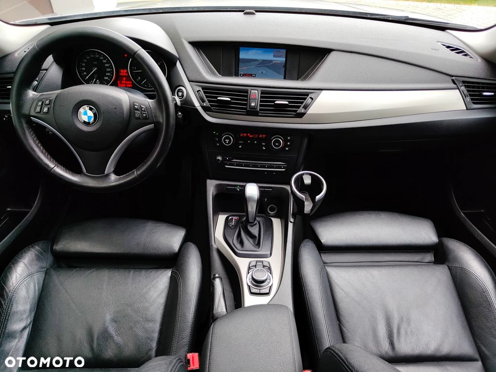 BMW X1 xDrive18d Sport Line - 18