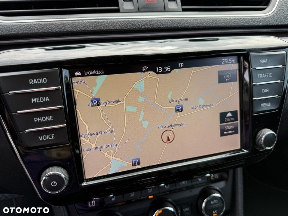 Skoda Superb 2.0 TSI L&K DSG - 27