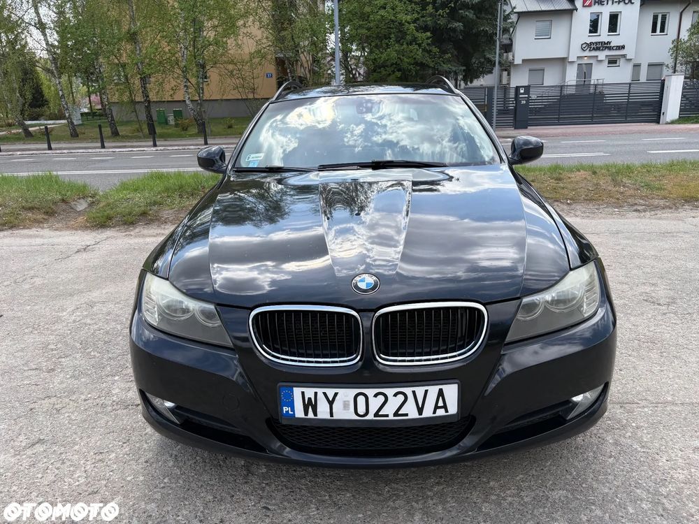 BMW Seria 3 318d - 15
