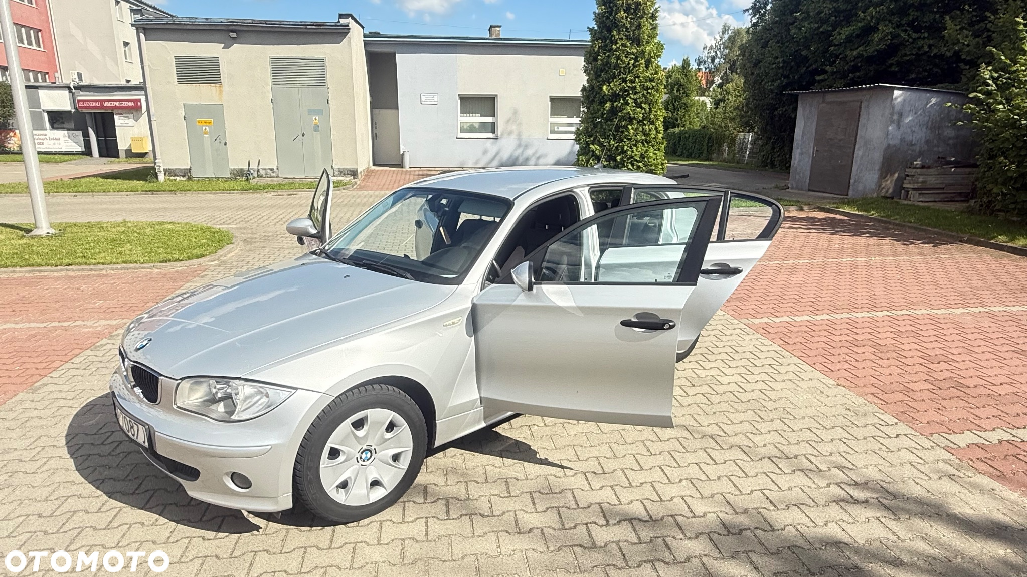 BMW Seria 1 116i - 8