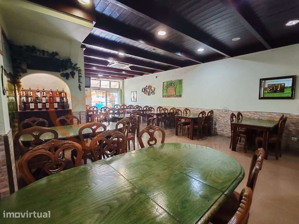 Edifício Comercial, Restaurante e Residencial com Licença de Alojam... - Grande imagem: 3/33