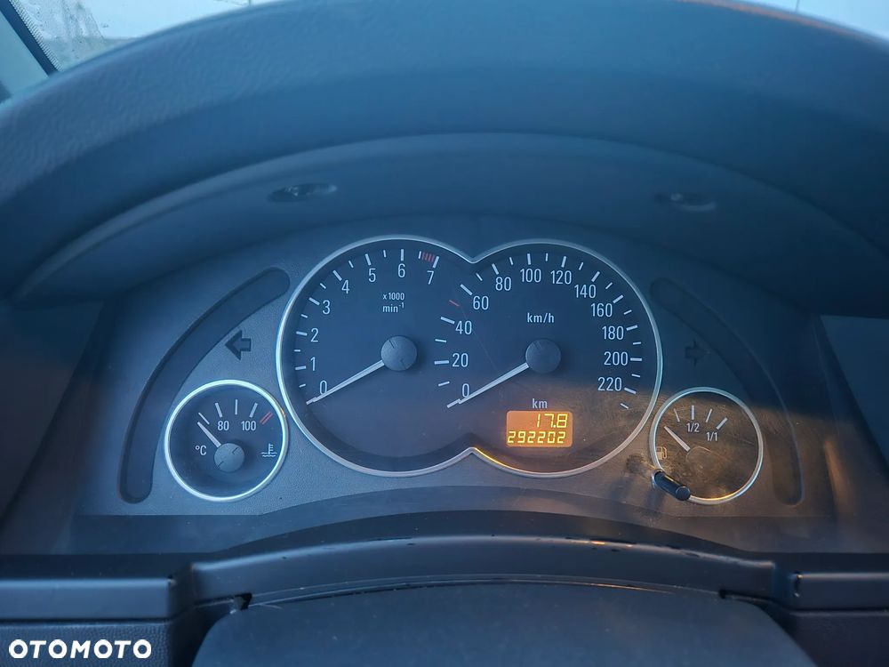 Opel Meriva 1.6 16V Enjoy - 11