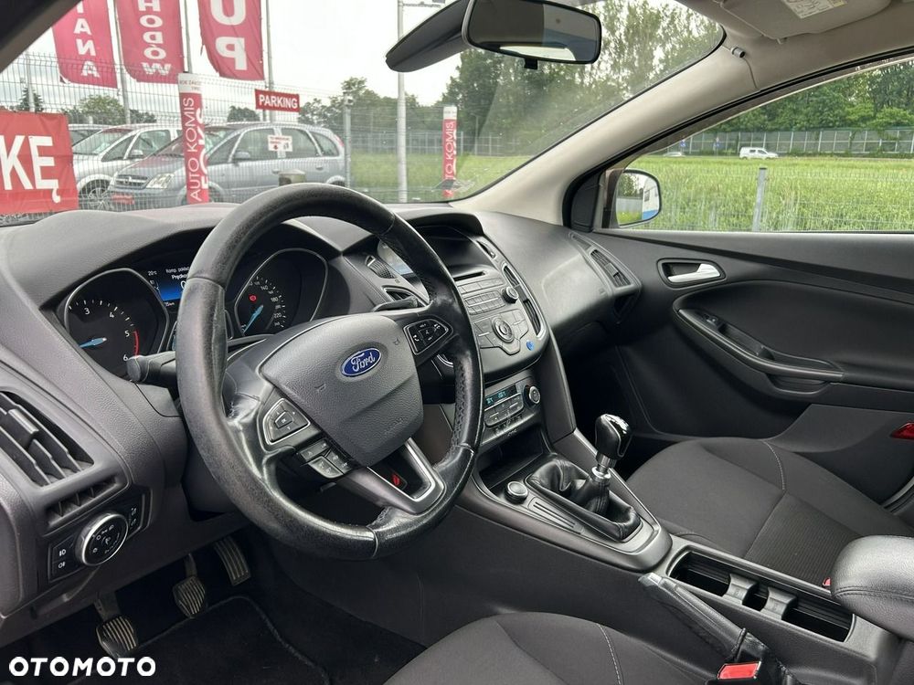 Ford Focus - 17