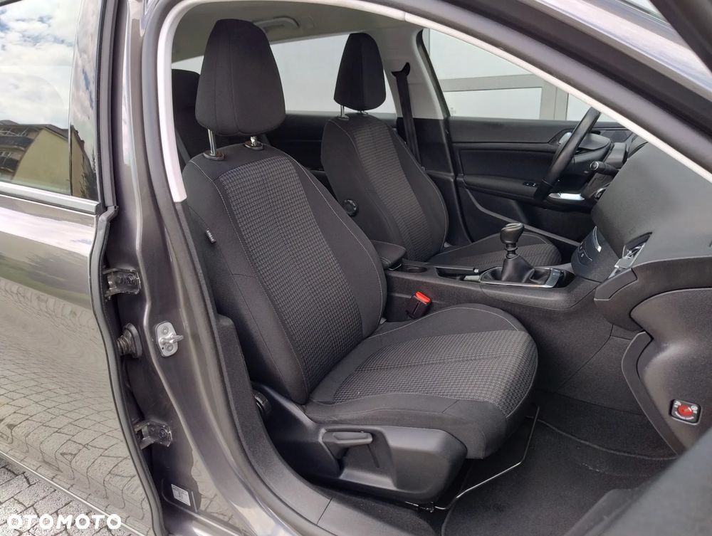 Peugeot 308 BlueHDi 130 Allure - 11