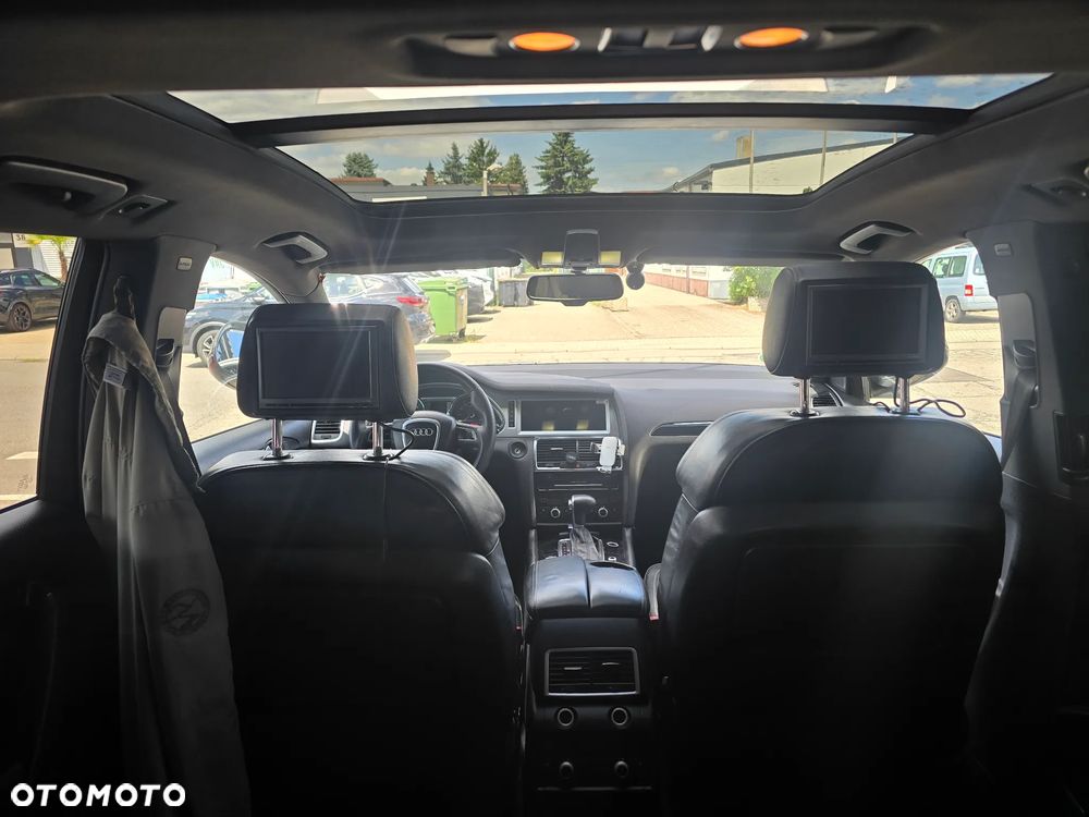 Audi Q7 - 7