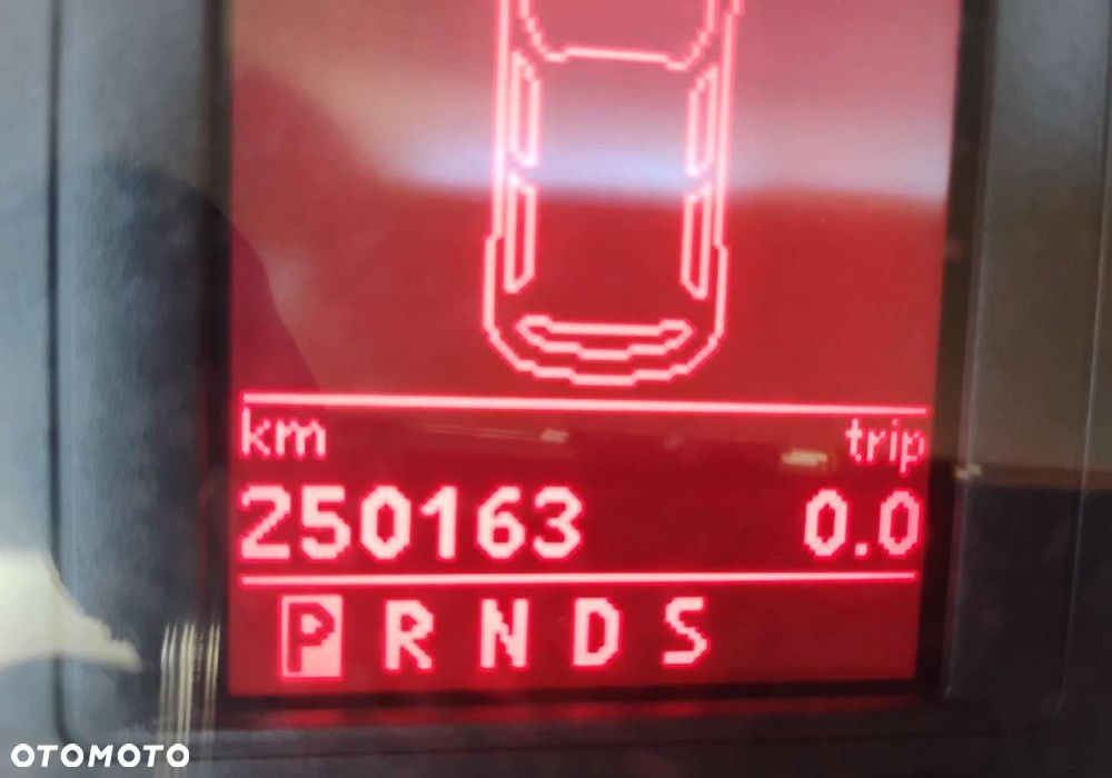 Volkswagen Tiguan - 13