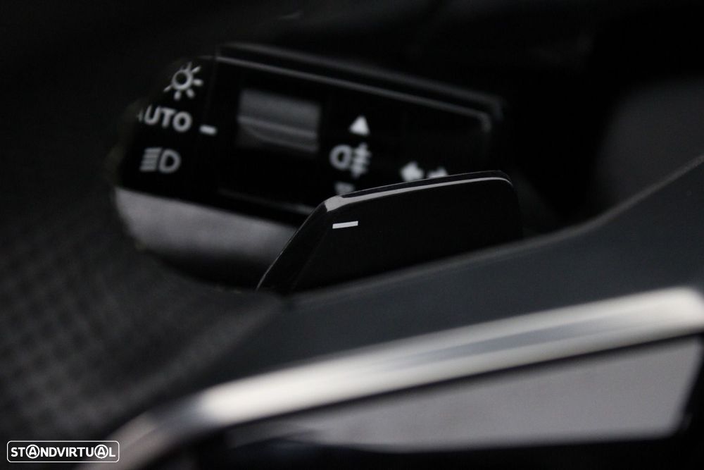 Peugeot E-3008 73 kWh GT - 14