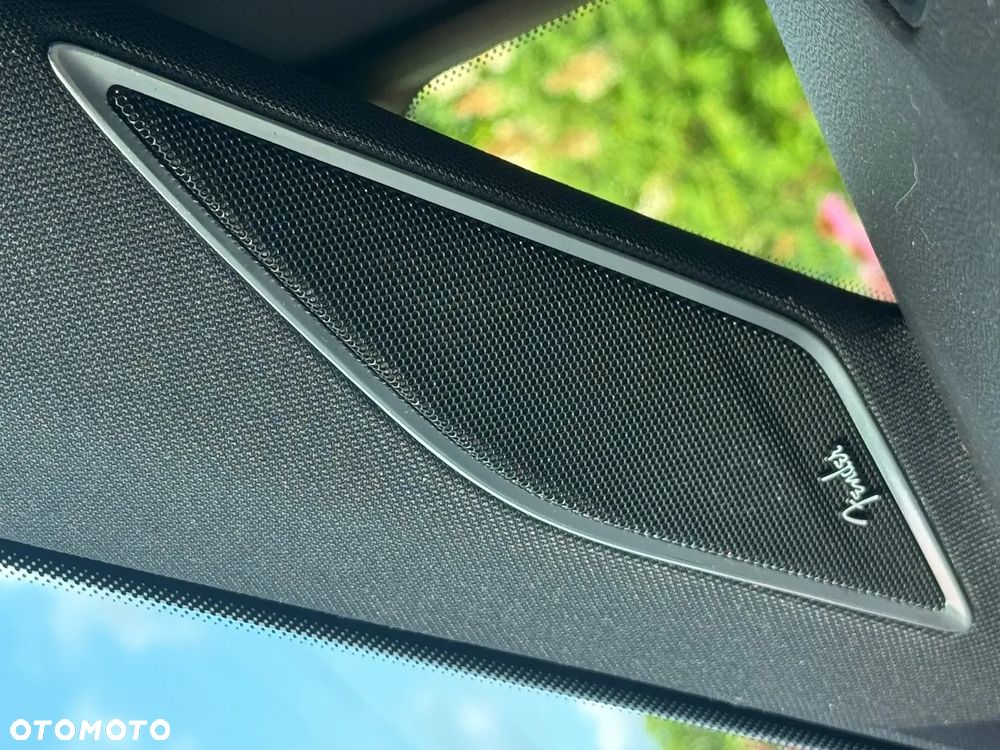 Volkswagen Golf VI 2.0 TSI GTI - 9
