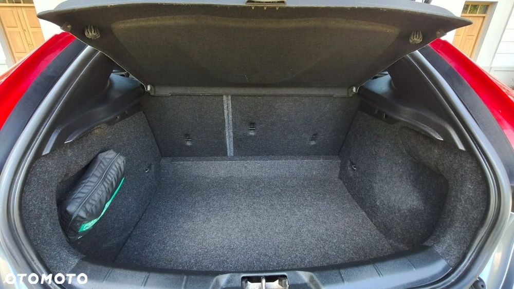 Volvo V40 - 12