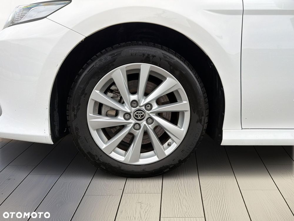 Toyota Camry 2.5 Hybrid Comfort CVT - 20