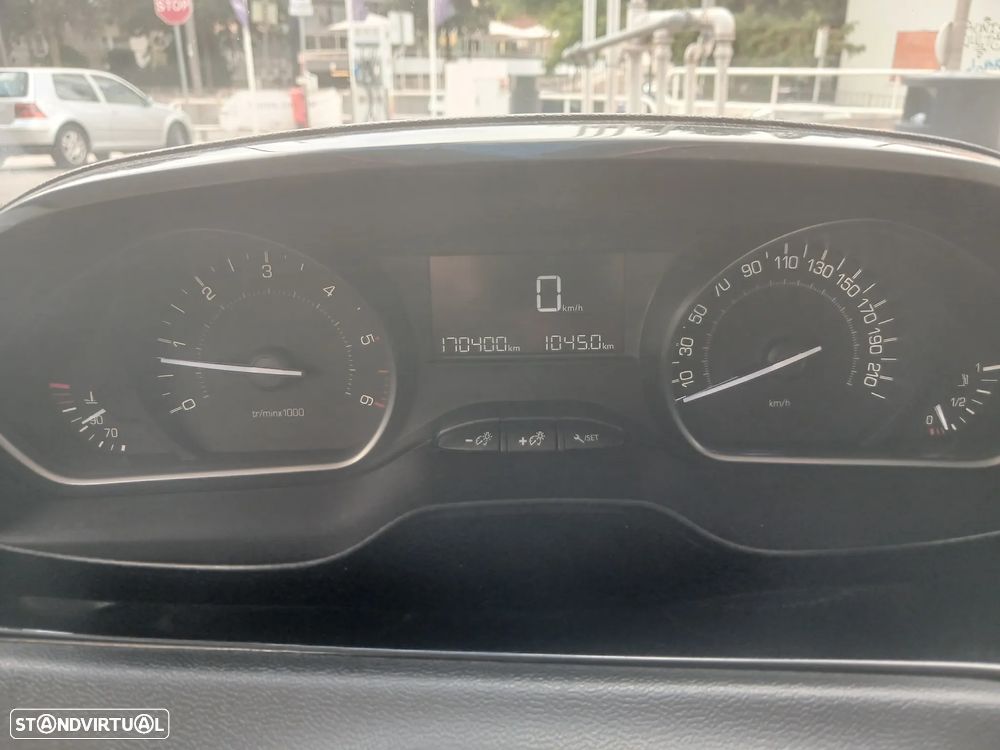 Peugeot 208 1.5 BlueHDi Signature - 29
