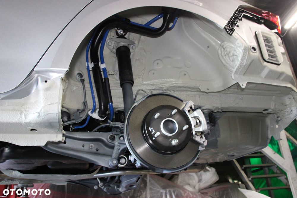 Toyota Corolla 1.8 Hybrid Style - 30