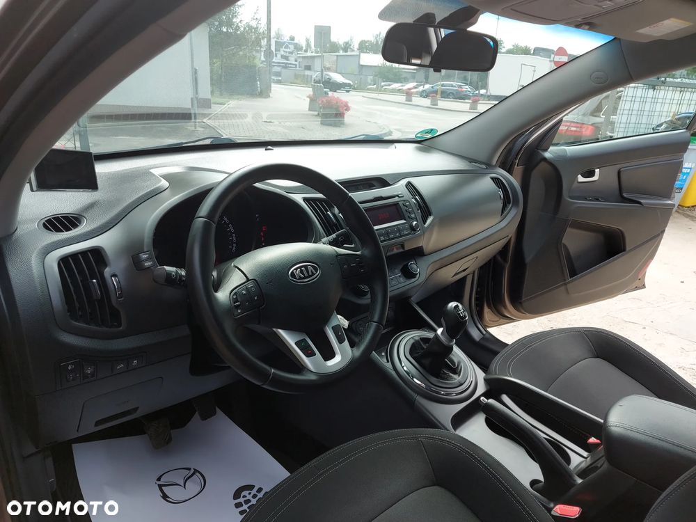 Kia Sportage 2.0 CRDI 4WD Dream-Team Edition - 13