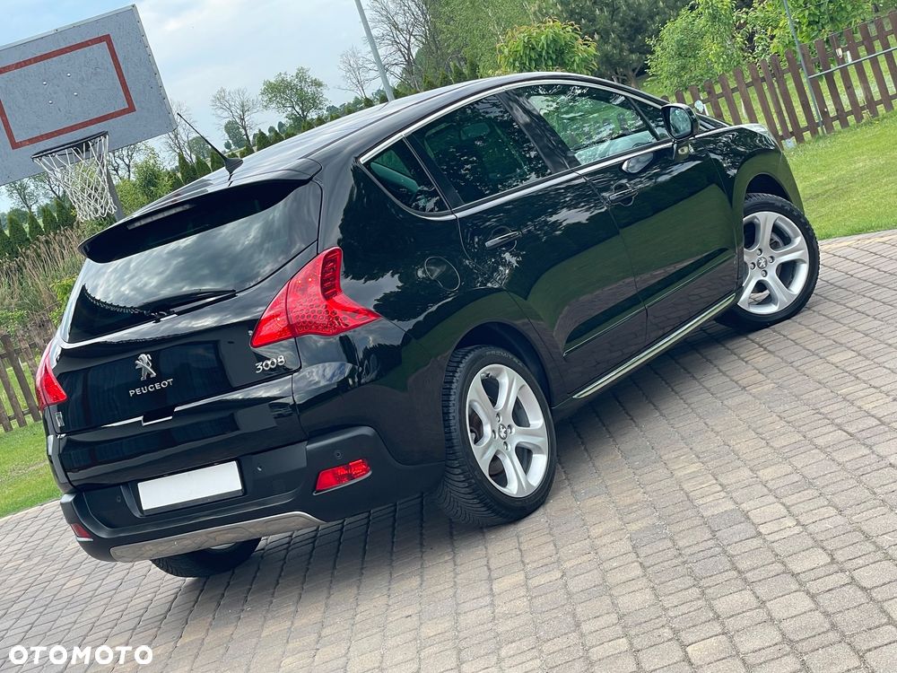 Peugeot 3008 Hybrid4 - 2