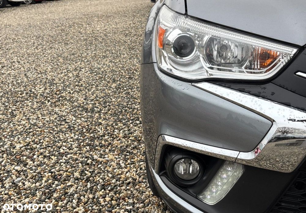 Mitsubishi ASX - 10