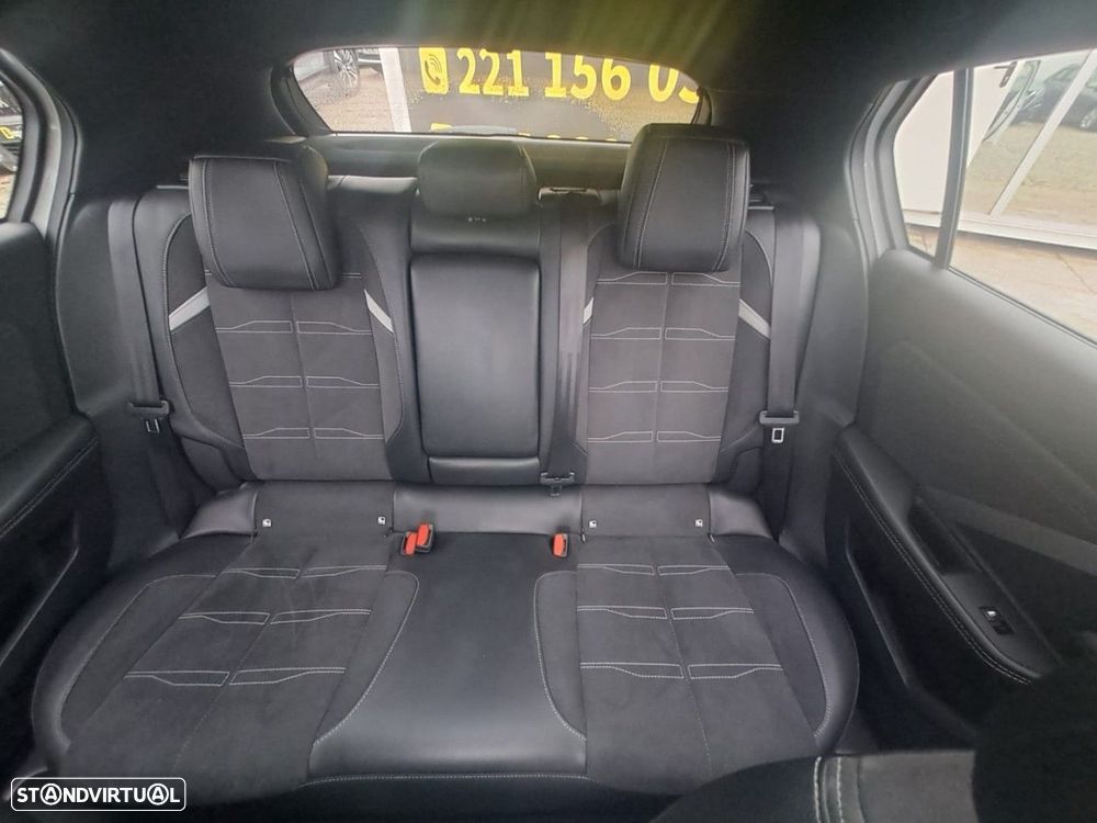 Opel Astra 1.2 Turbo Auto GS - 17