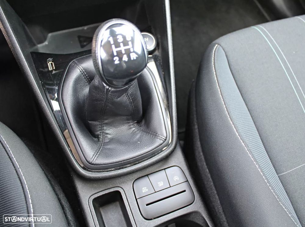 Ford Fiesta 1.1 Ti-VCT Business - 26