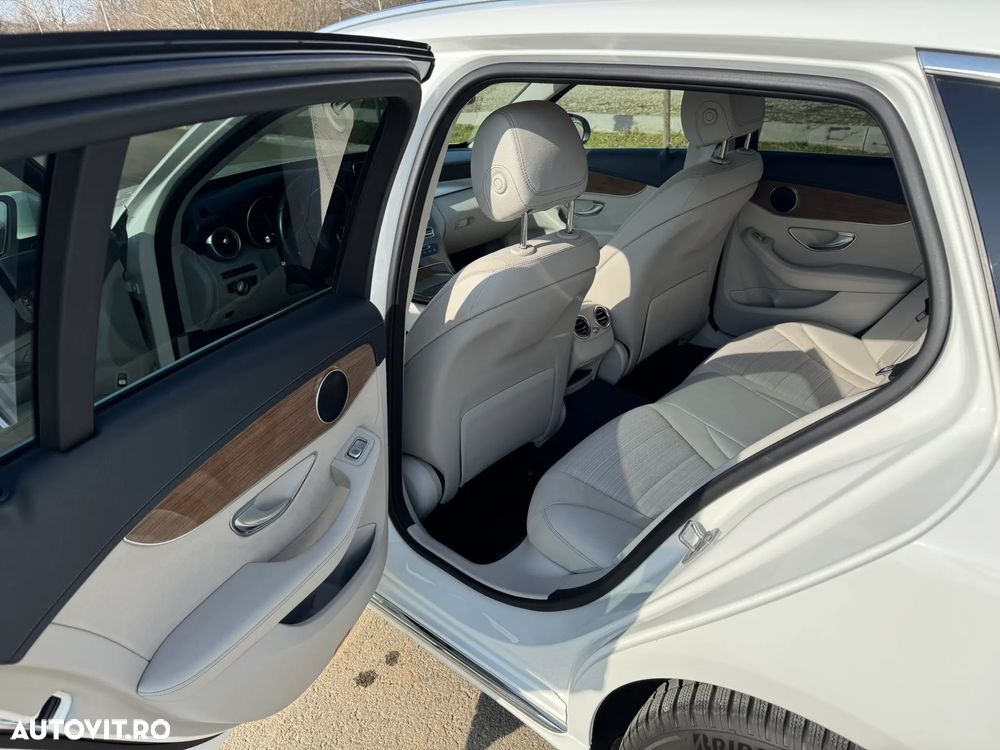 Mercedes-Benz C 220 d 4M T-Modell Aut - 16