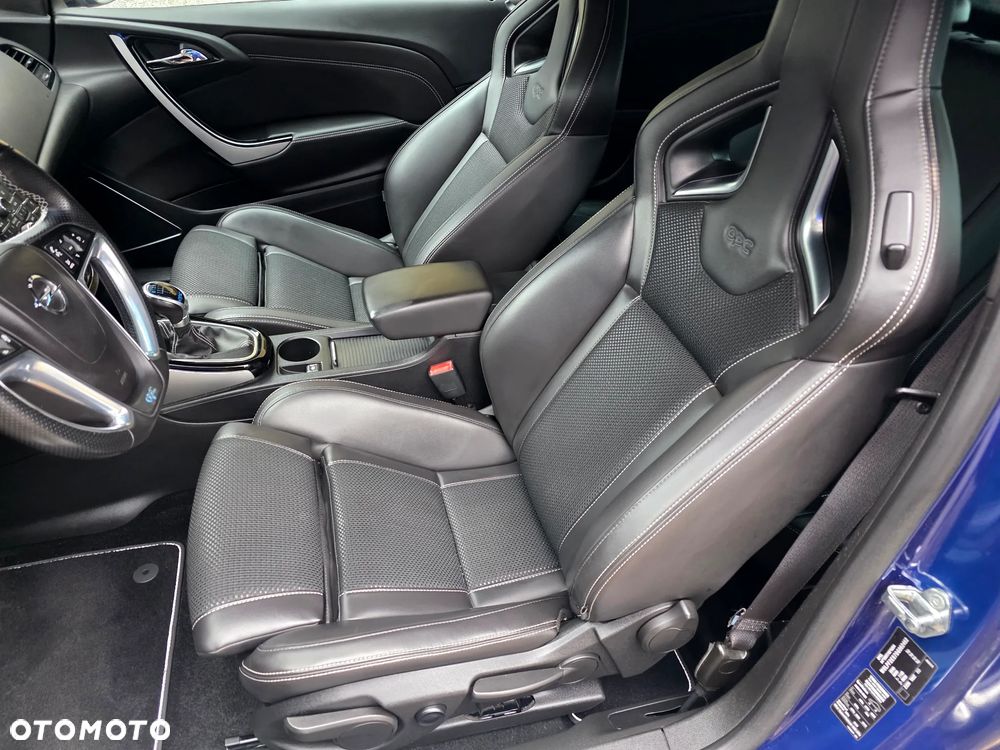 Opel Astra OPC Start/Stop - 9