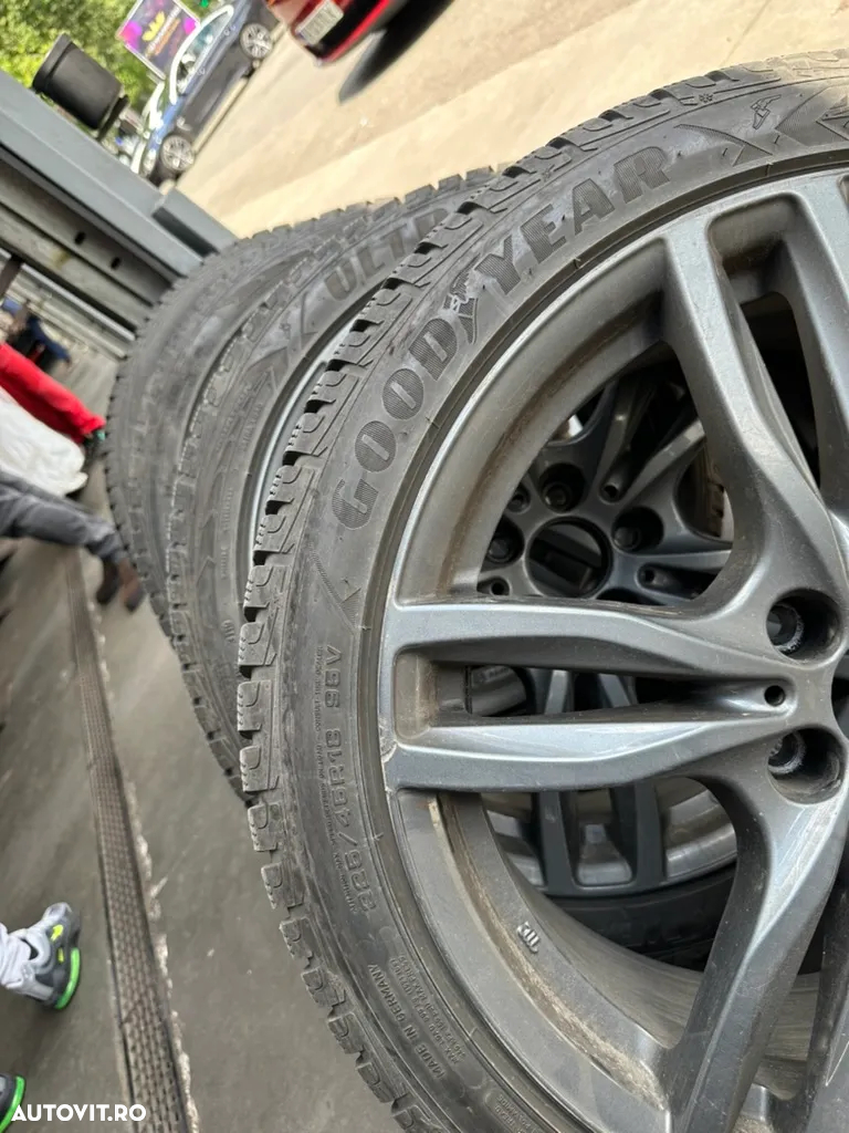 Jaguar XE D180 RWD Standard SE - 18