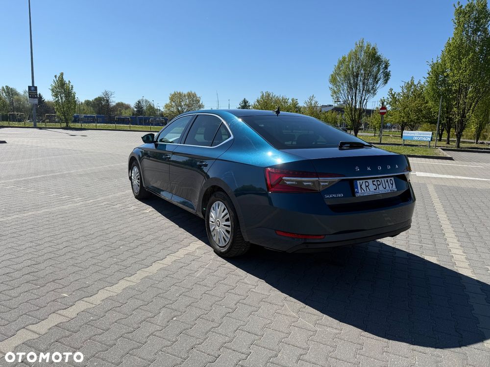 Skoda Superb 1.5 TSI ACT Ambition - 4