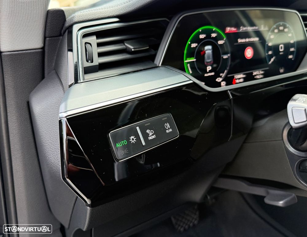 Audi e-tron 55 quattro S line - 15