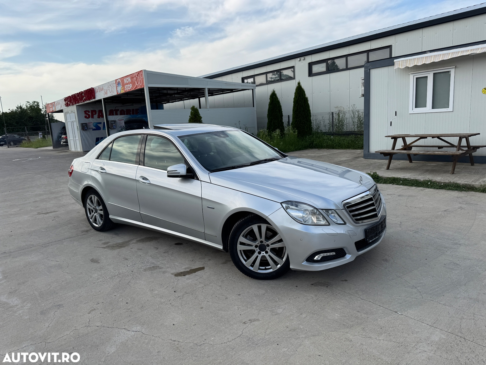 Mercedes-Benz E 220 BlueTEC BlueEFFICIENCY 7G-TRONIC Edition Avantgarde - 2