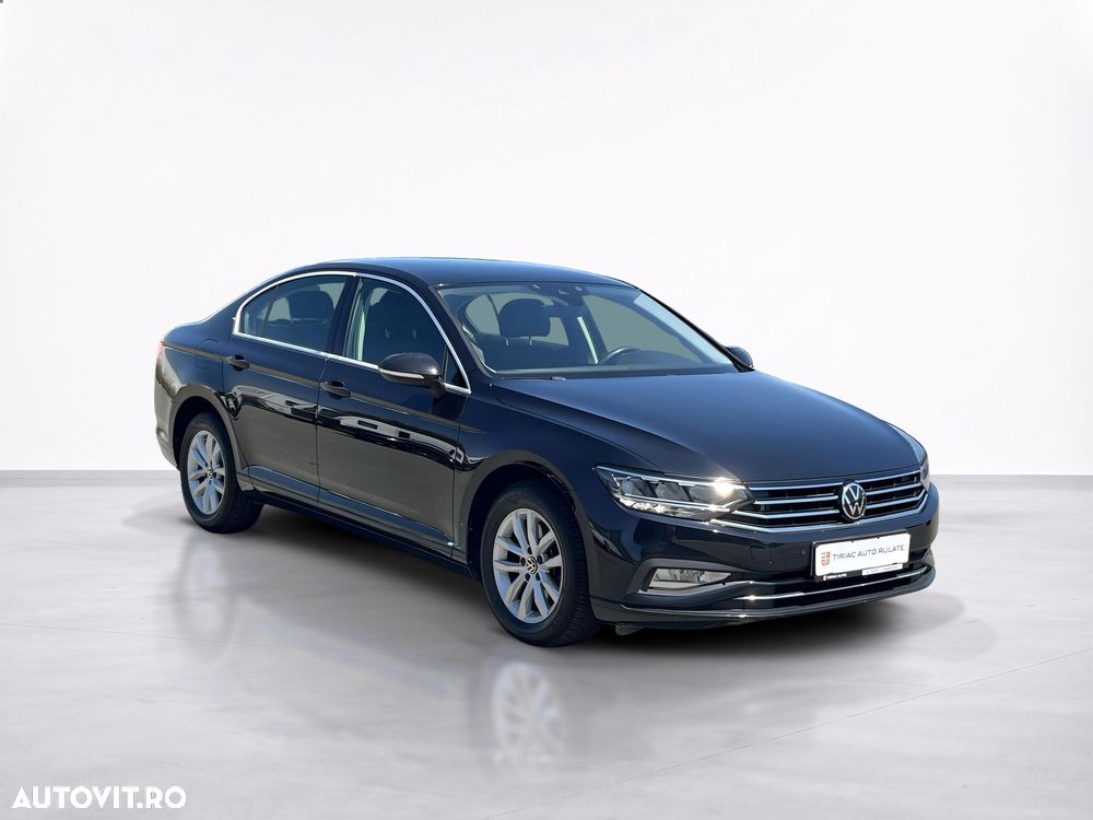 Volkswagen Passat 2.0 TDI DSG Comfortline - 8