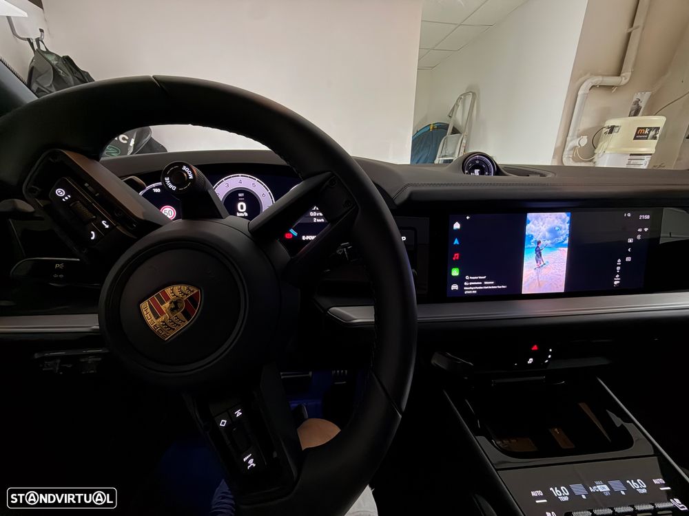 Porsche Cayenne Turbo E-Hybrid - 4