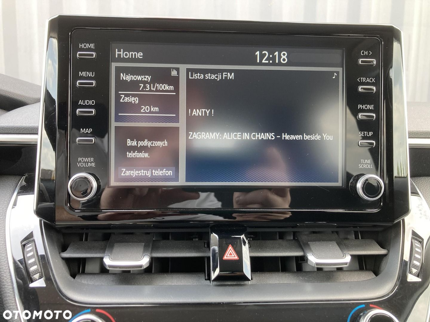 Toyota Corolla - 24