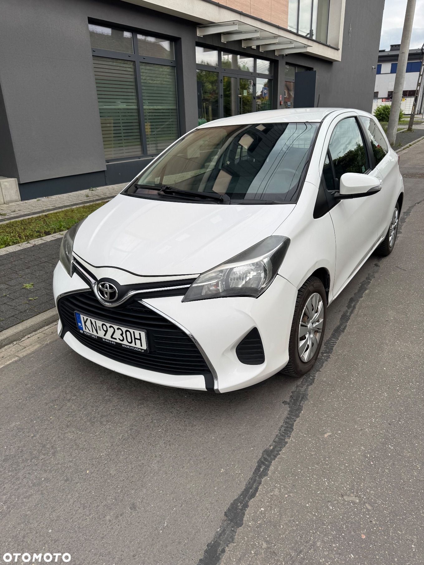 Toyota Yaris 1.0 Active EU6 - 1
