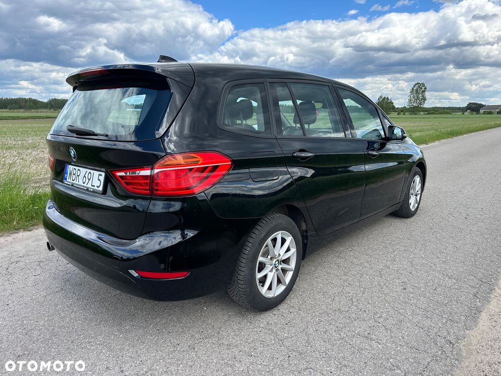 BMW Seria 2 218d Luxury Line - 4