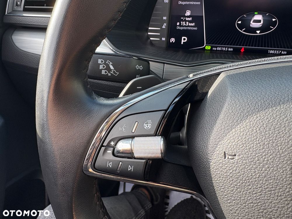 Skoda Superb Combi 2.0 TDI DSG Ambition - 22