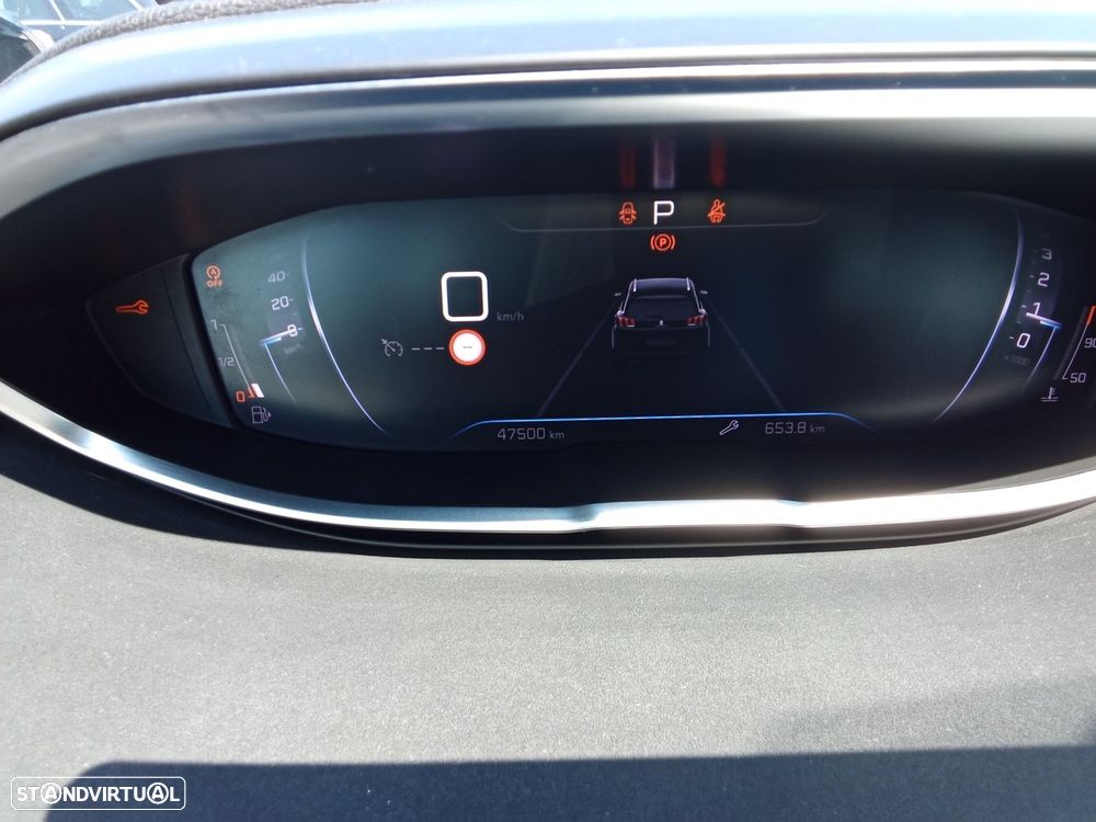 Peugeot 5008 1.5 BlueHDi Allure Pack EAT8 - 20